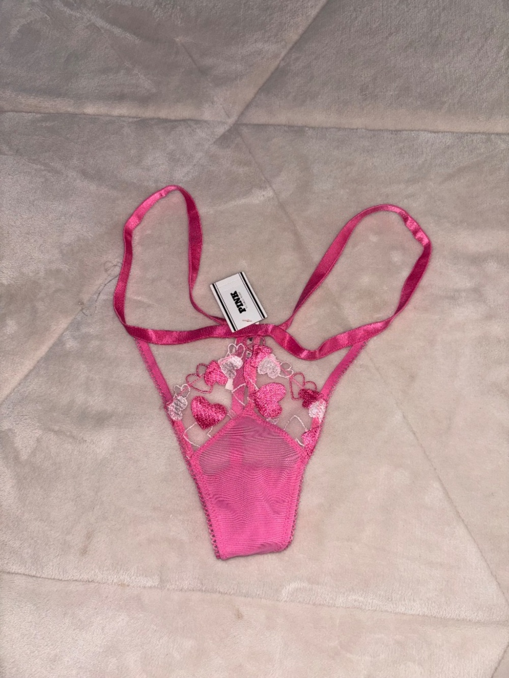 PINK V-string